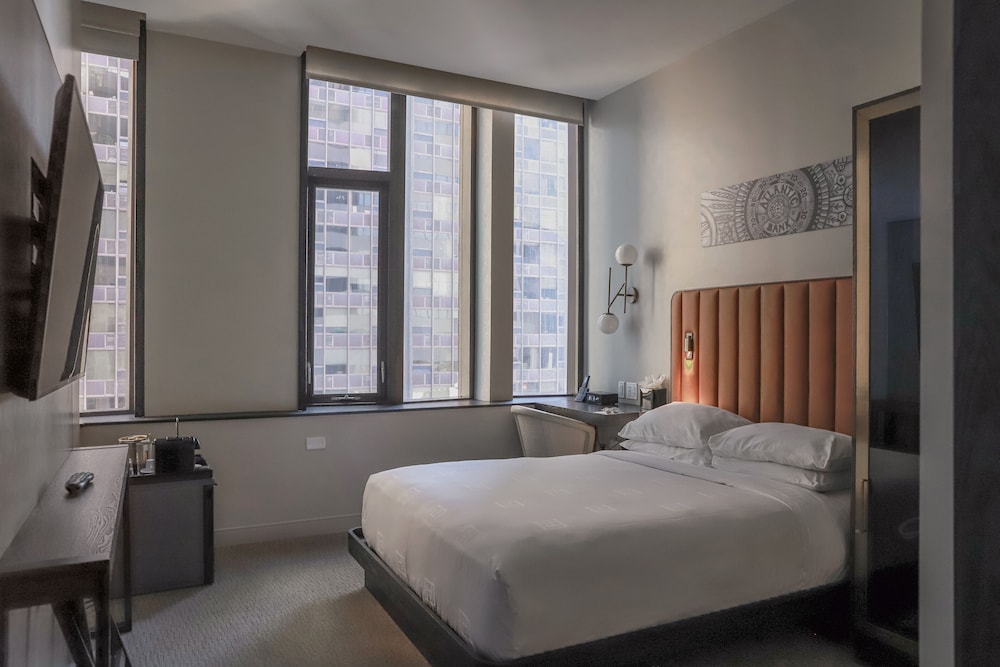 Room, 1 Queen Bed (ADA)
