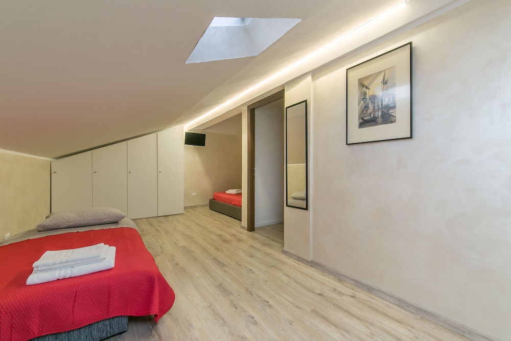 Family Triple Room (Room 2) photo 2