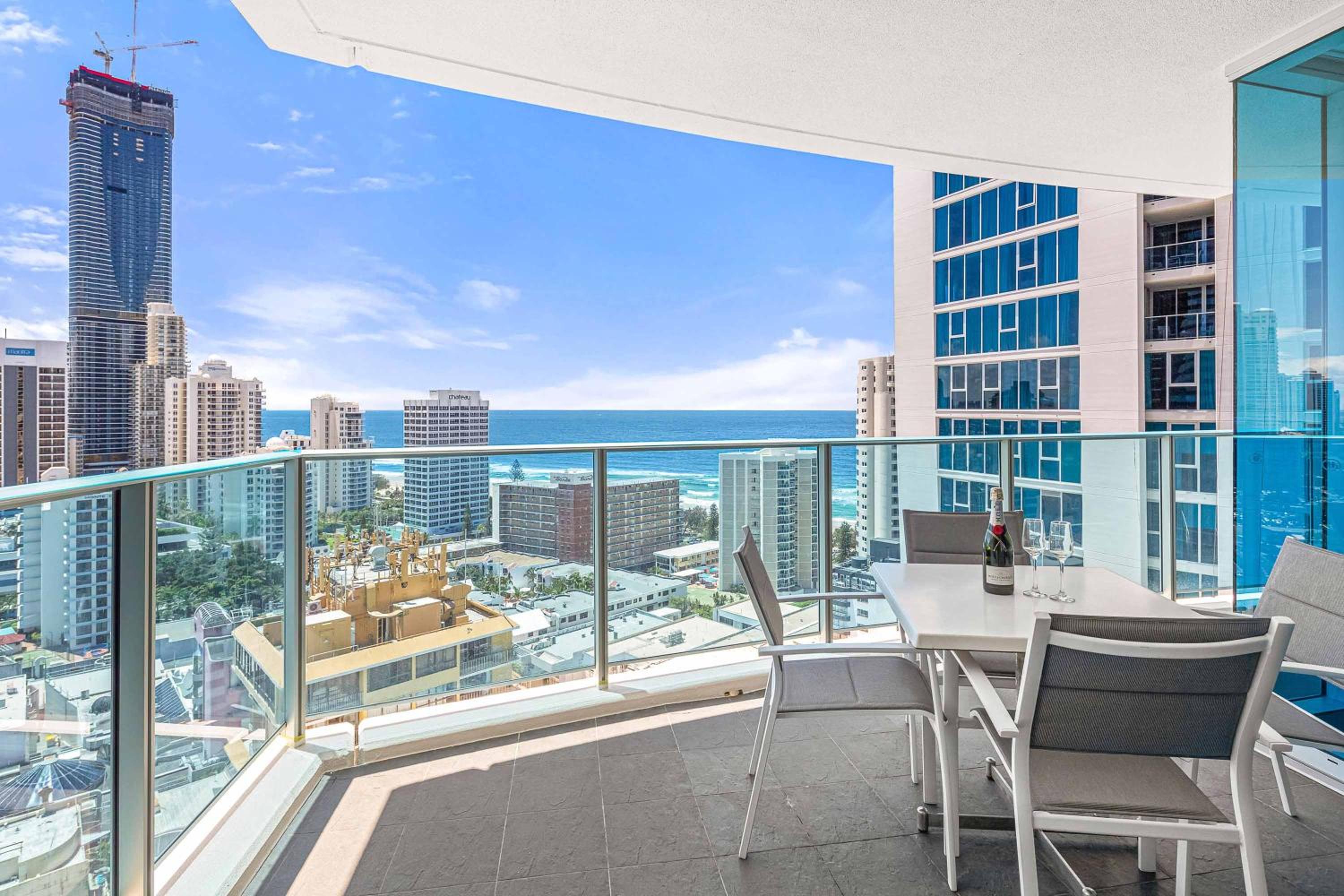 Two Bedroom, Two Bathroom Level 16 Ocean View photo 3