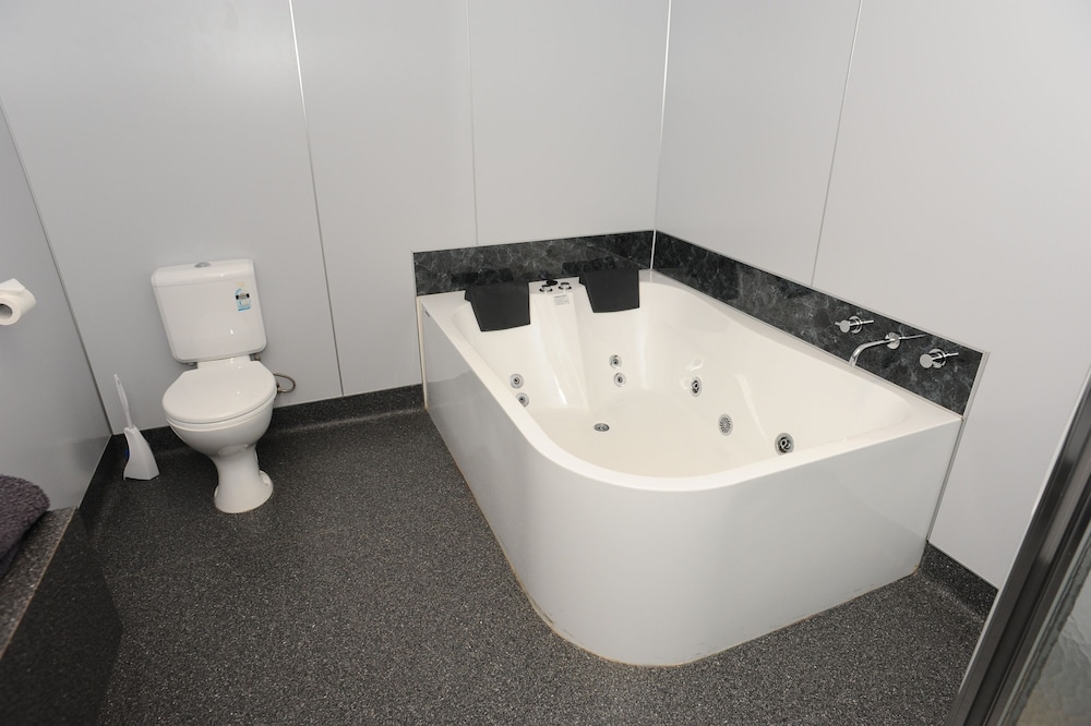 Executive Room, Jetted Tub photo 1