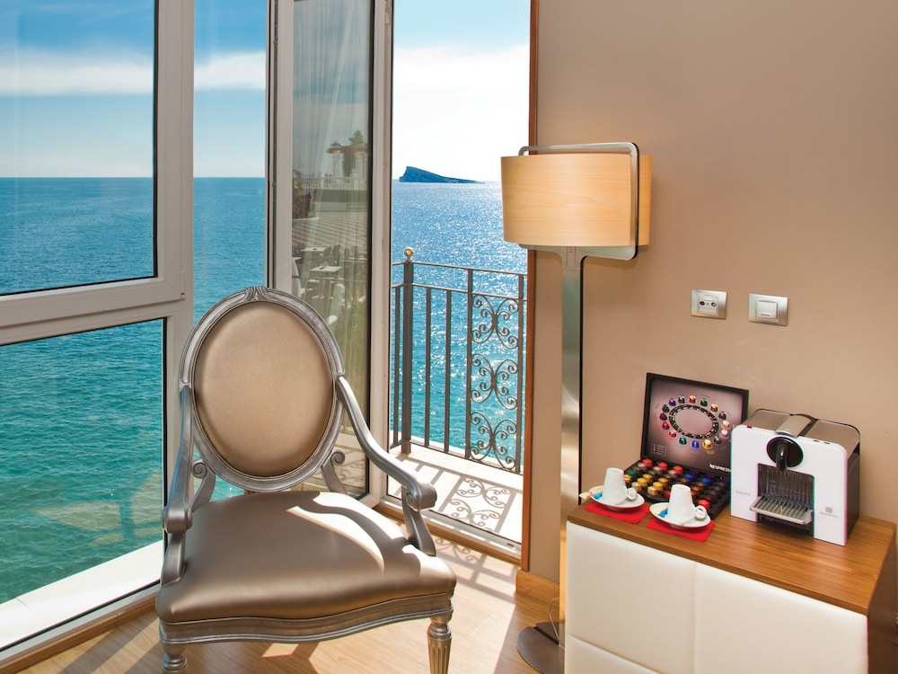 Junior Suite, Sea View (2 Adults + 1 Child) Junior Suite, Sea View (2 Adults + 1 Child)