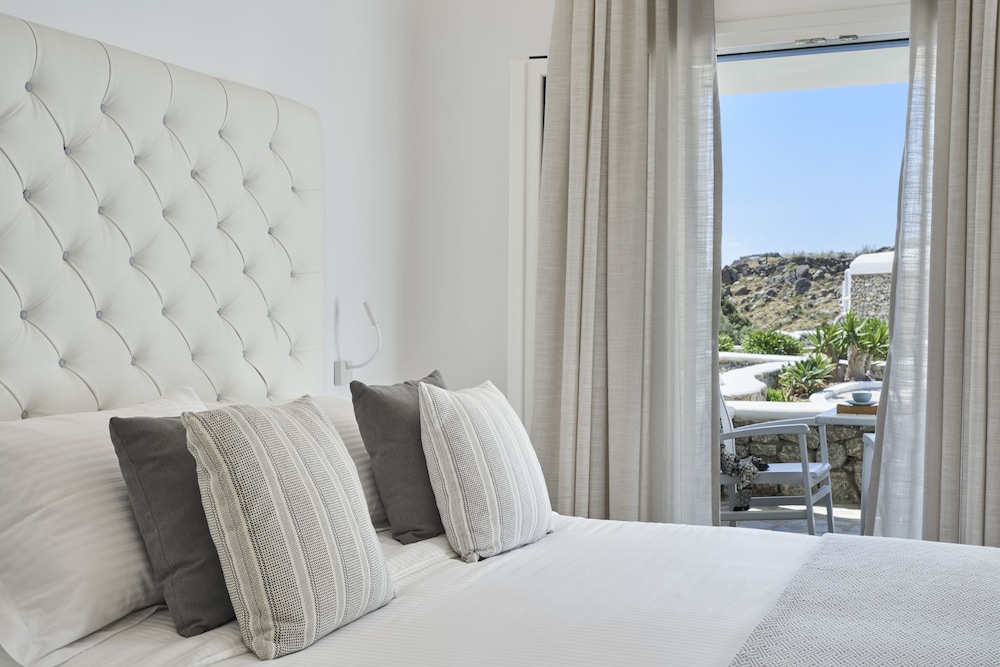 Deluxe Triple Room - Photo 5