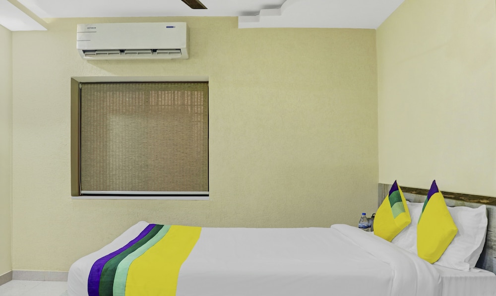 Standard Room - Photo 11