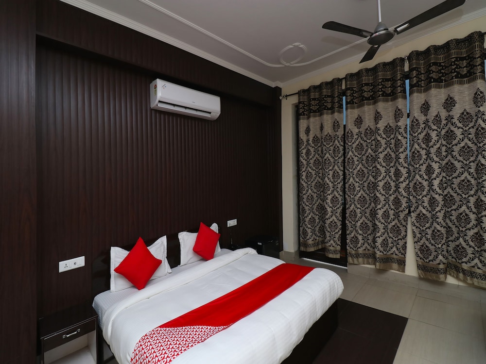 Deluxe Double Or Twin Room, 1 King Bed photo 1