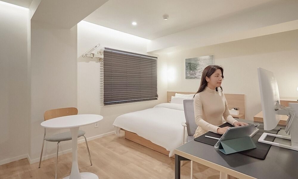 Business - Photo 5