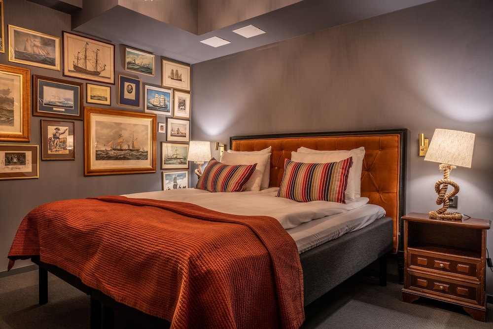 Captain´s Family Room (no window)