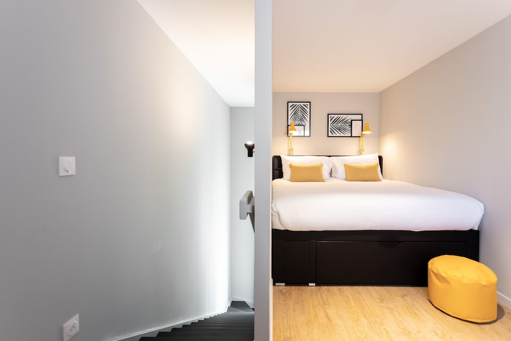 Studio Apartment Sleeps 4 - Photo 9