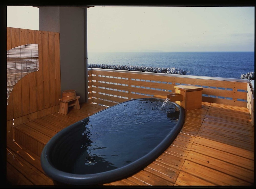 Japanese Style Room for 4 people with Sea view Open-air Bath photo 2