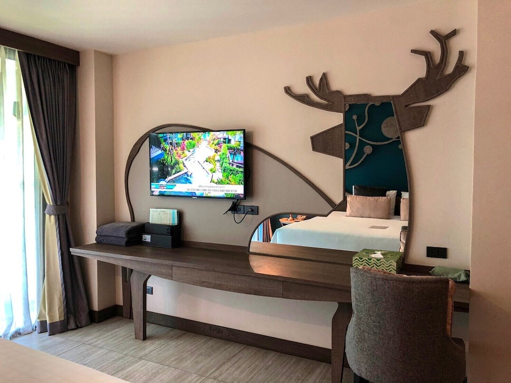 Deluxe Room - Photo 3