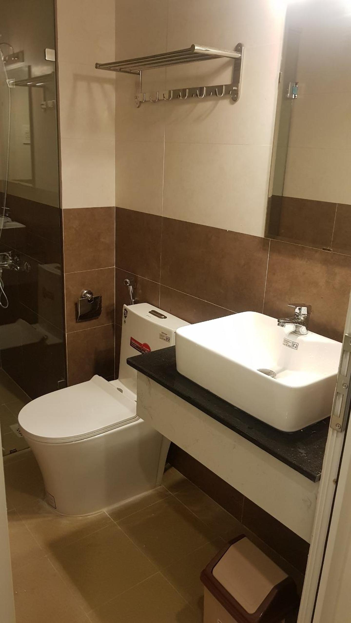 Double Room with Balcony - Photo 4