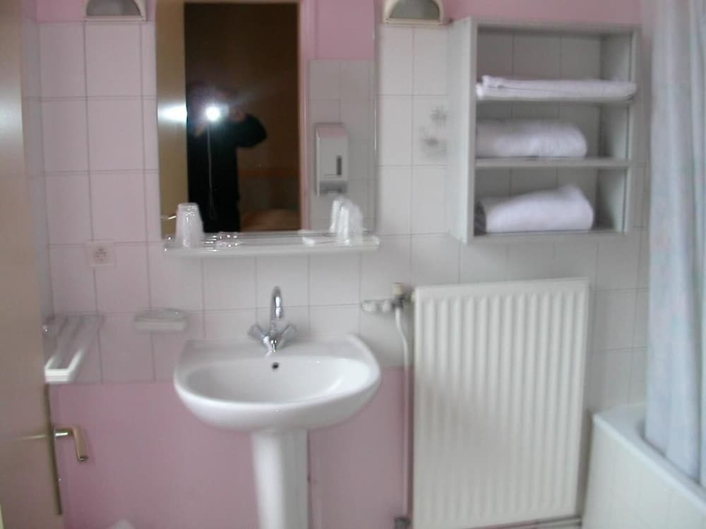 Single Room photo 1