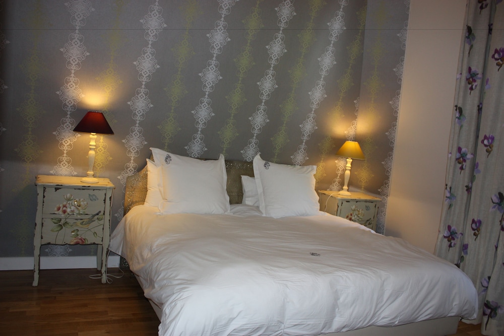 Family Suite, 2 Bedrooms, Kitchenette, Garden View photo 1