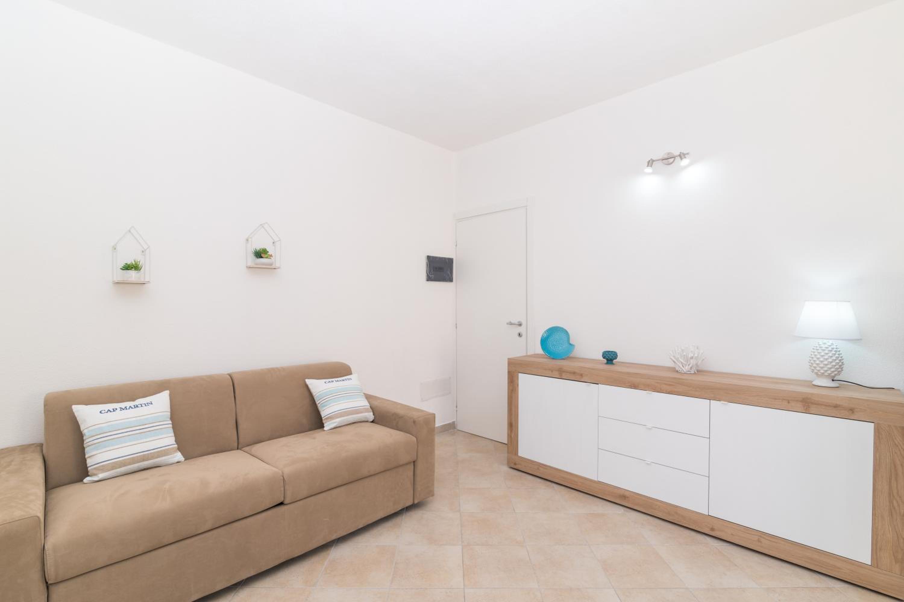 Apartment photo 2