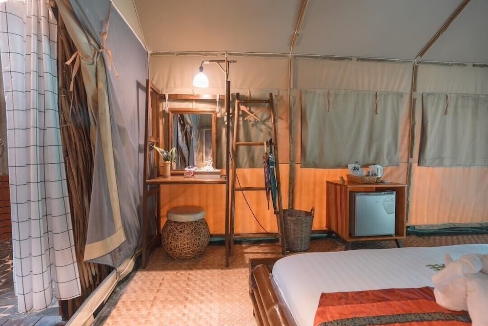 Standard Room with Cliff View - Photo 1