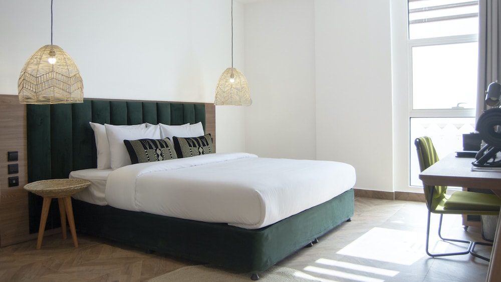 Junior Room, 1 King Bed - Photo 2
