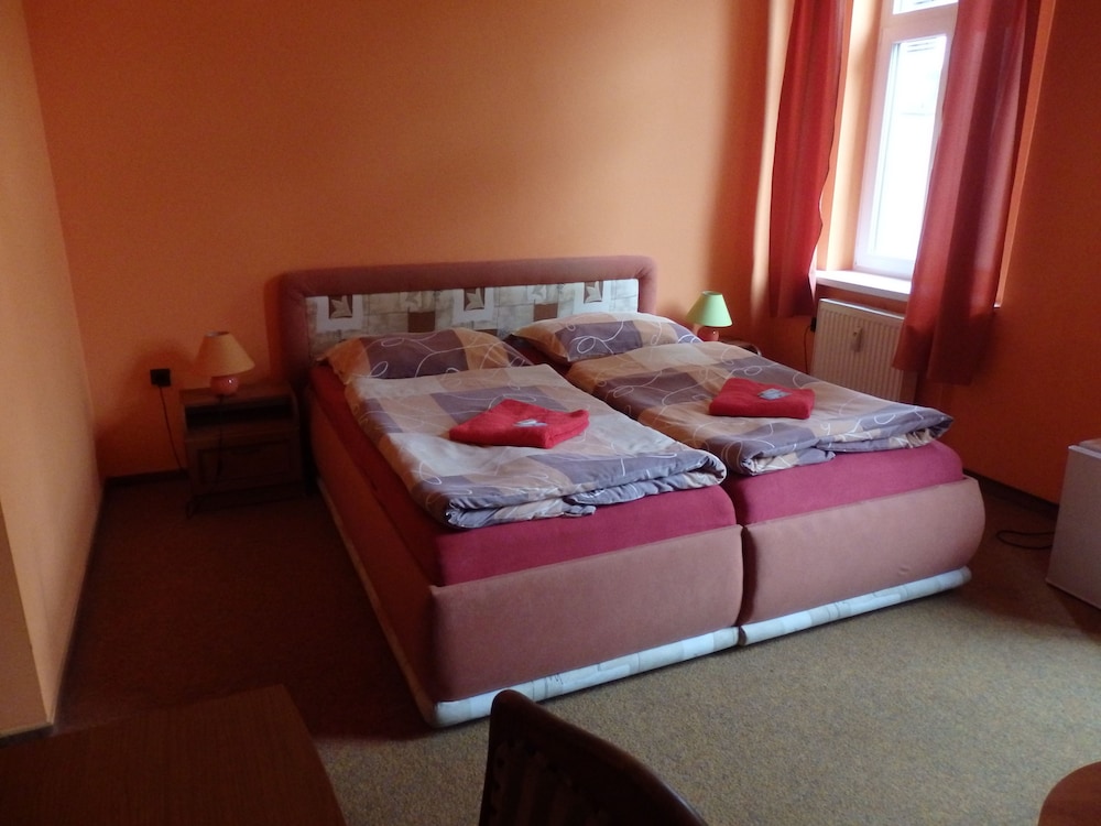 Deluxe Double Or Twin Room photo 2