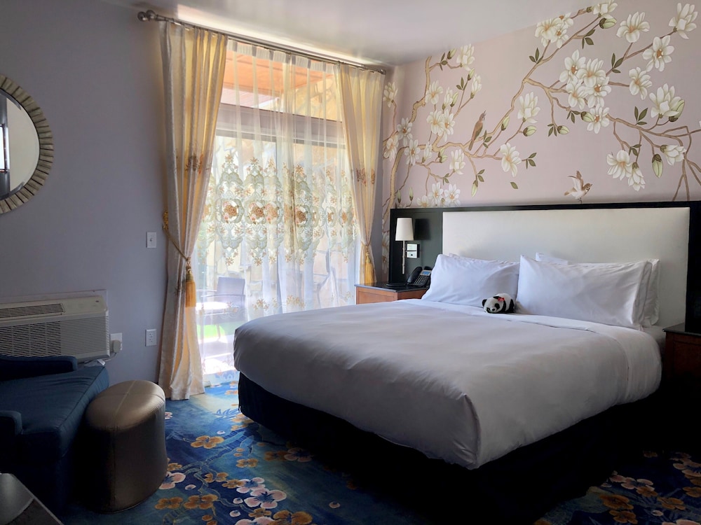 Elite Room