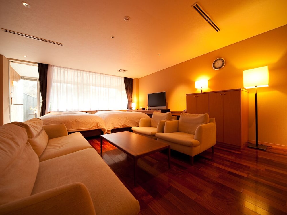 Deluxe Twin Room - Photo 4