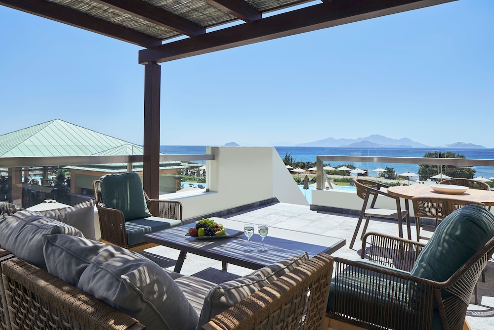 Villa with Private Pool Sea View - Photo 10