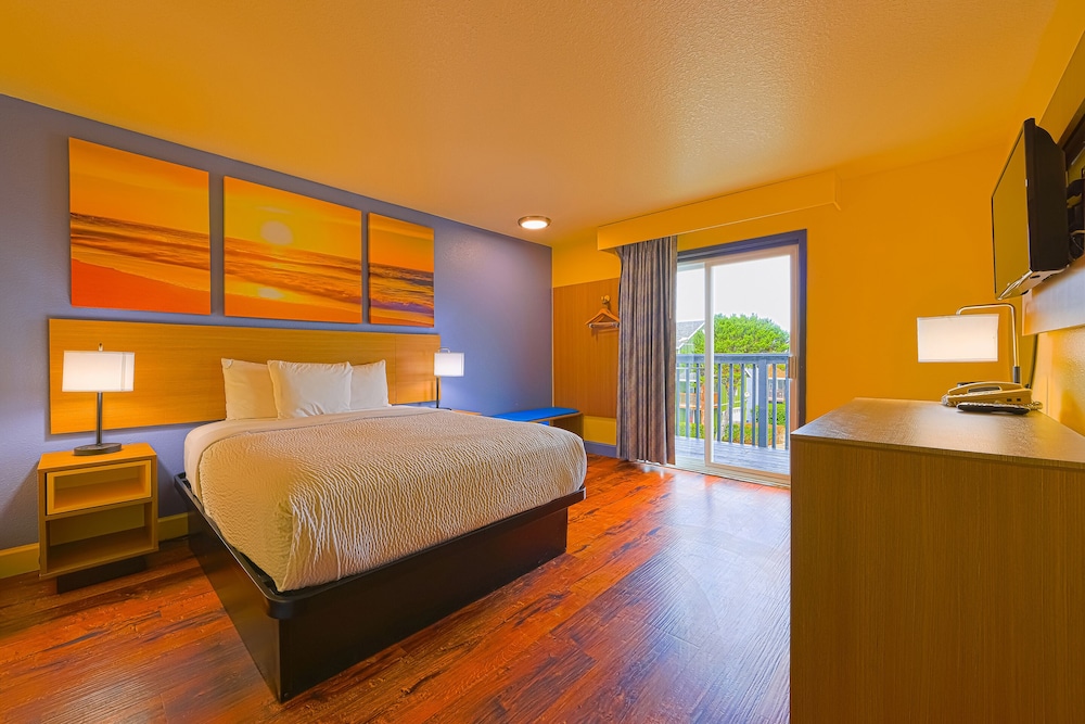 Room, 1 Queen Bed, Balcony photo 1