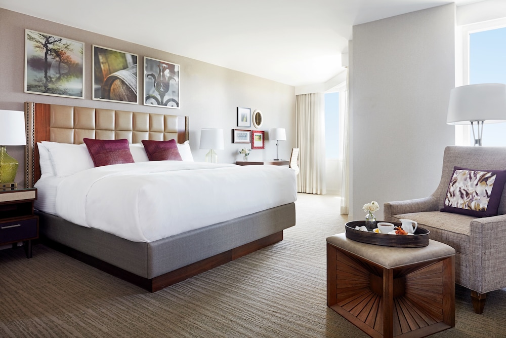 Suite (Alcove) - Photo 1