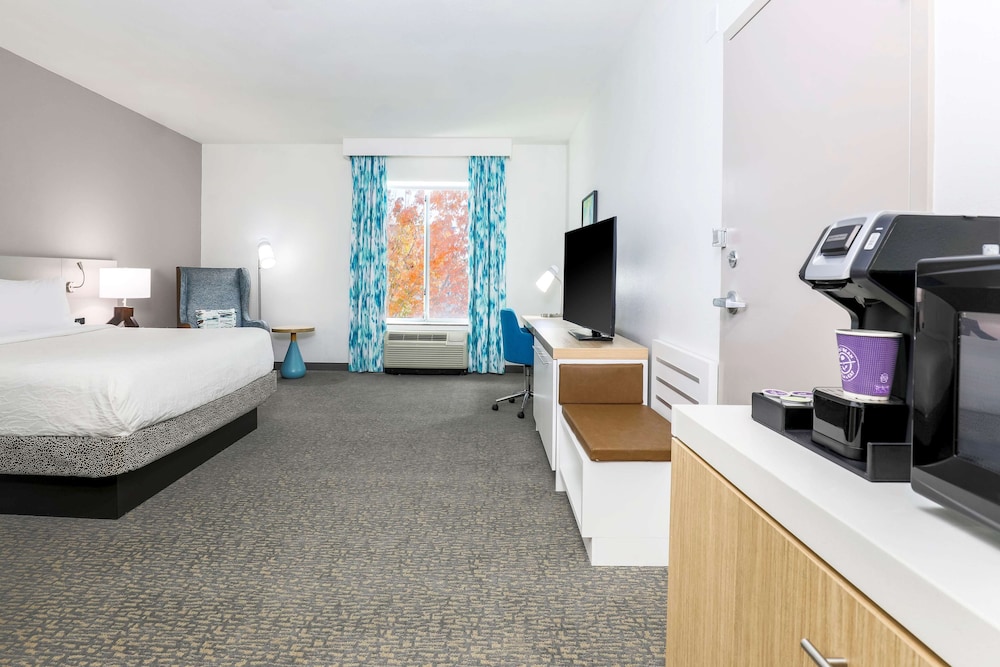 Room, Accessible photo 1
