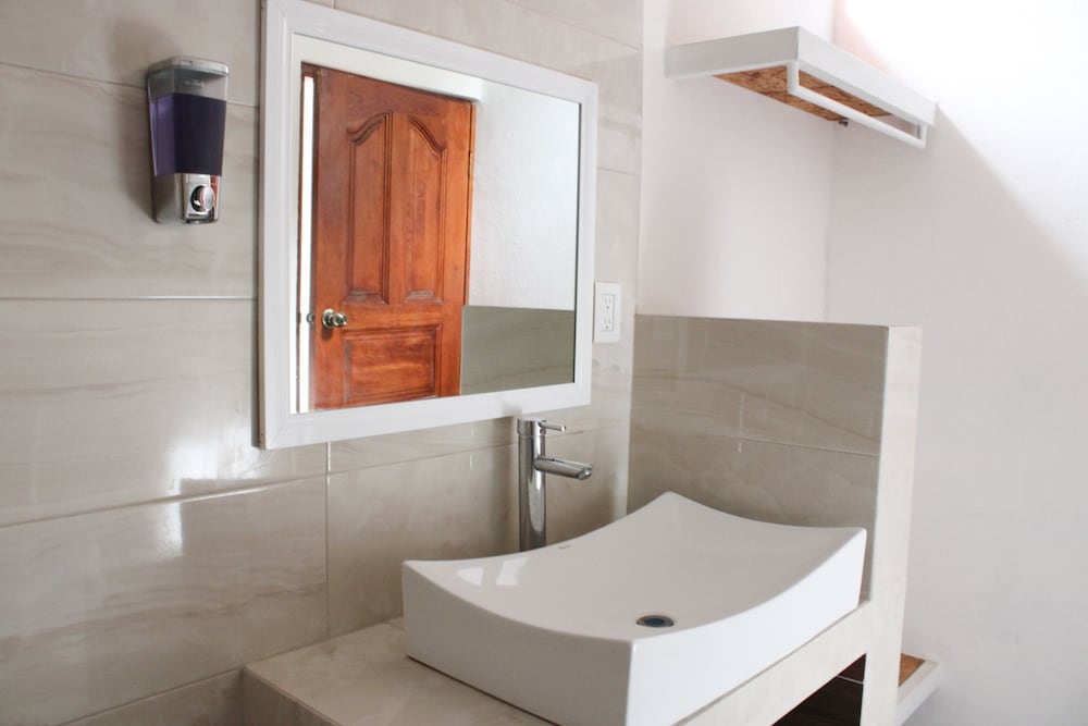 Superior Double Room, 1 King Bed, Garden Area photo 3