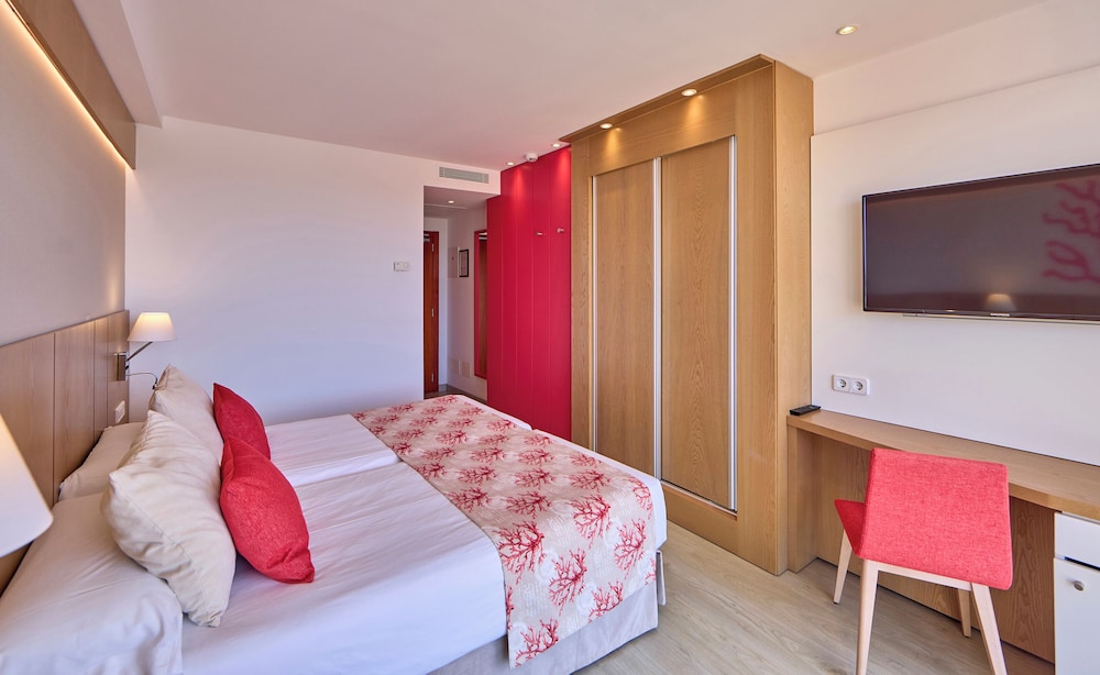 Double Room, Balcony, Partial Sea View