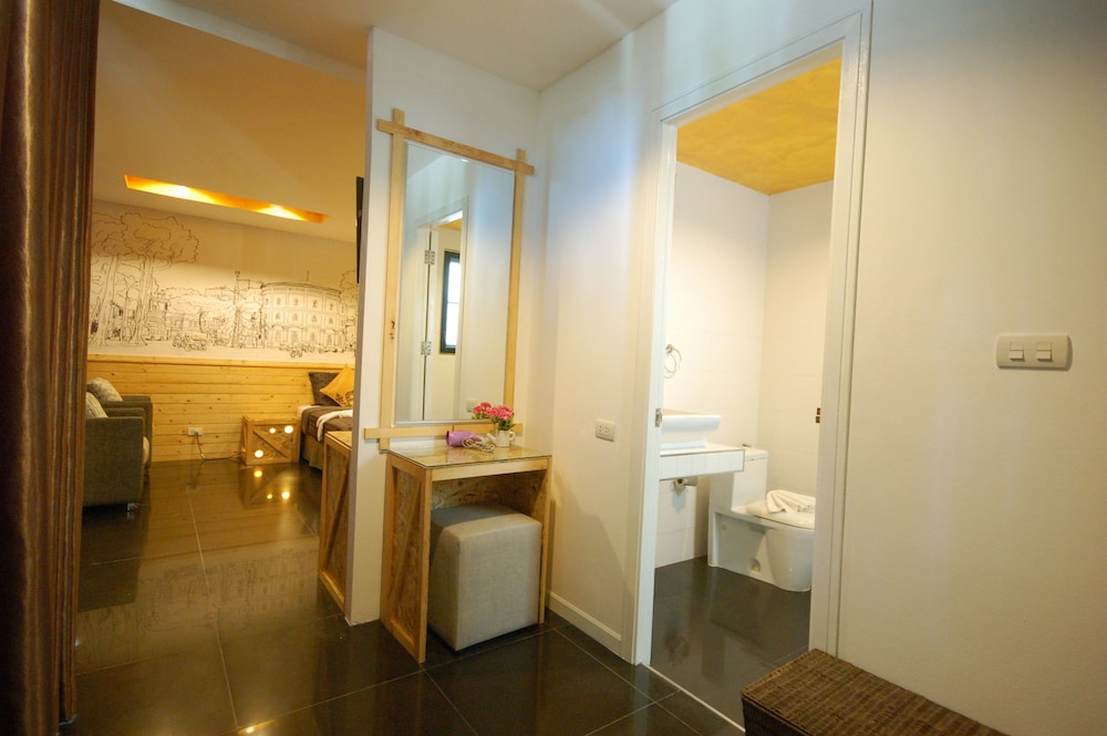 Standard Room photo 2