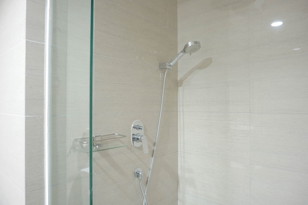 Room - Photo 8