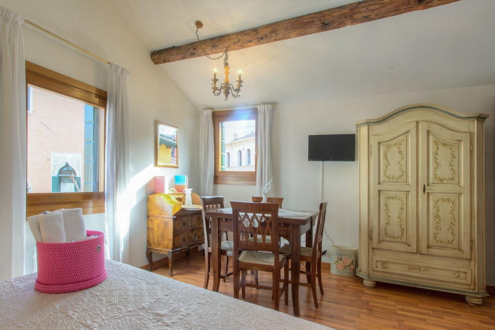 Grand Suite, Terrace, Canal View (up to 4 people) photo 2