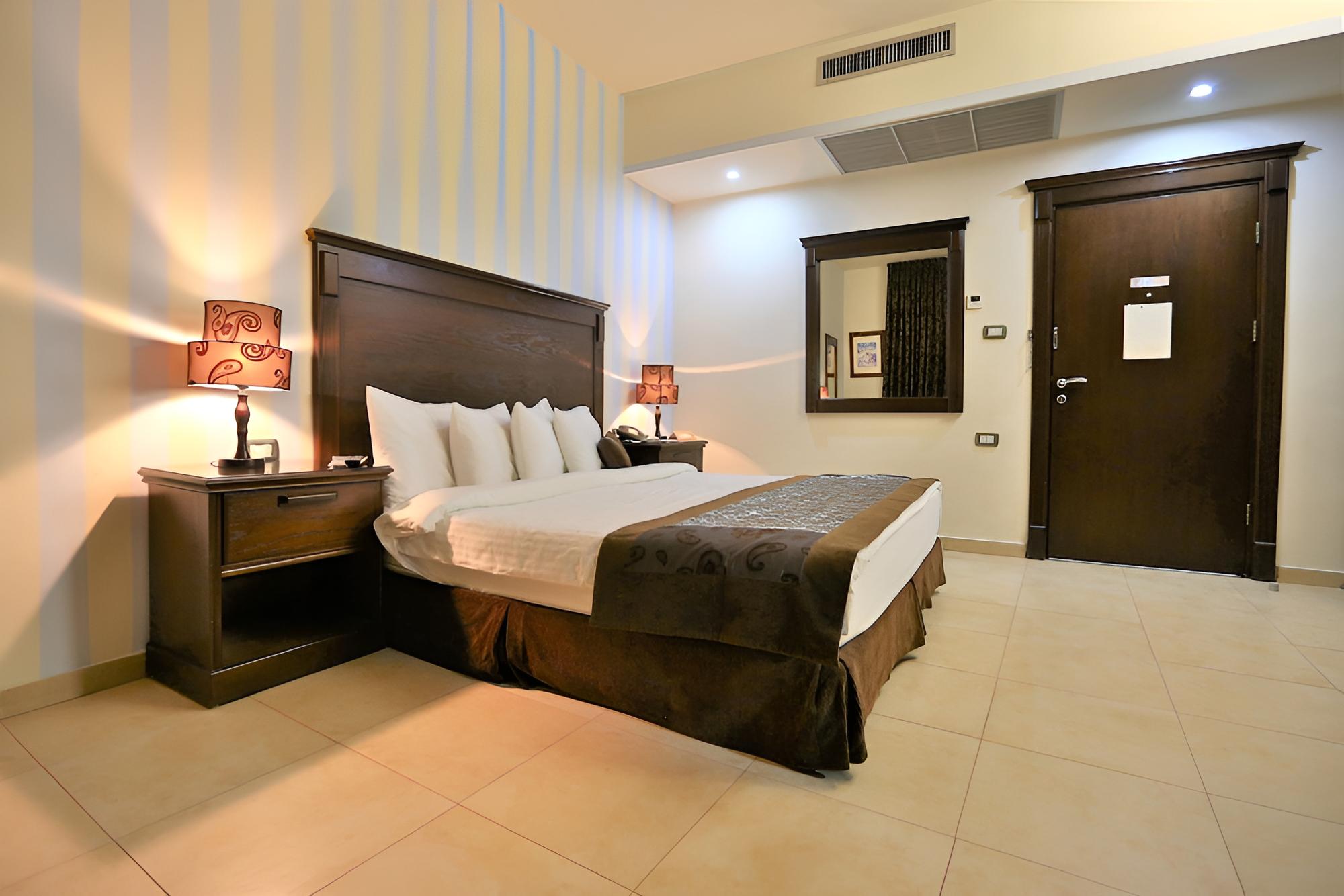Double Room - Photo 4