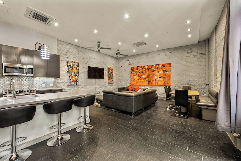 Elite Suite, 4 Bedrooms, Pool Access
