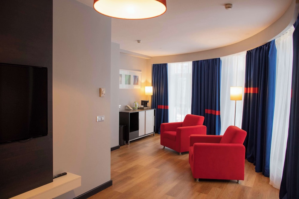 Suite, 1 Bedroom photo 1