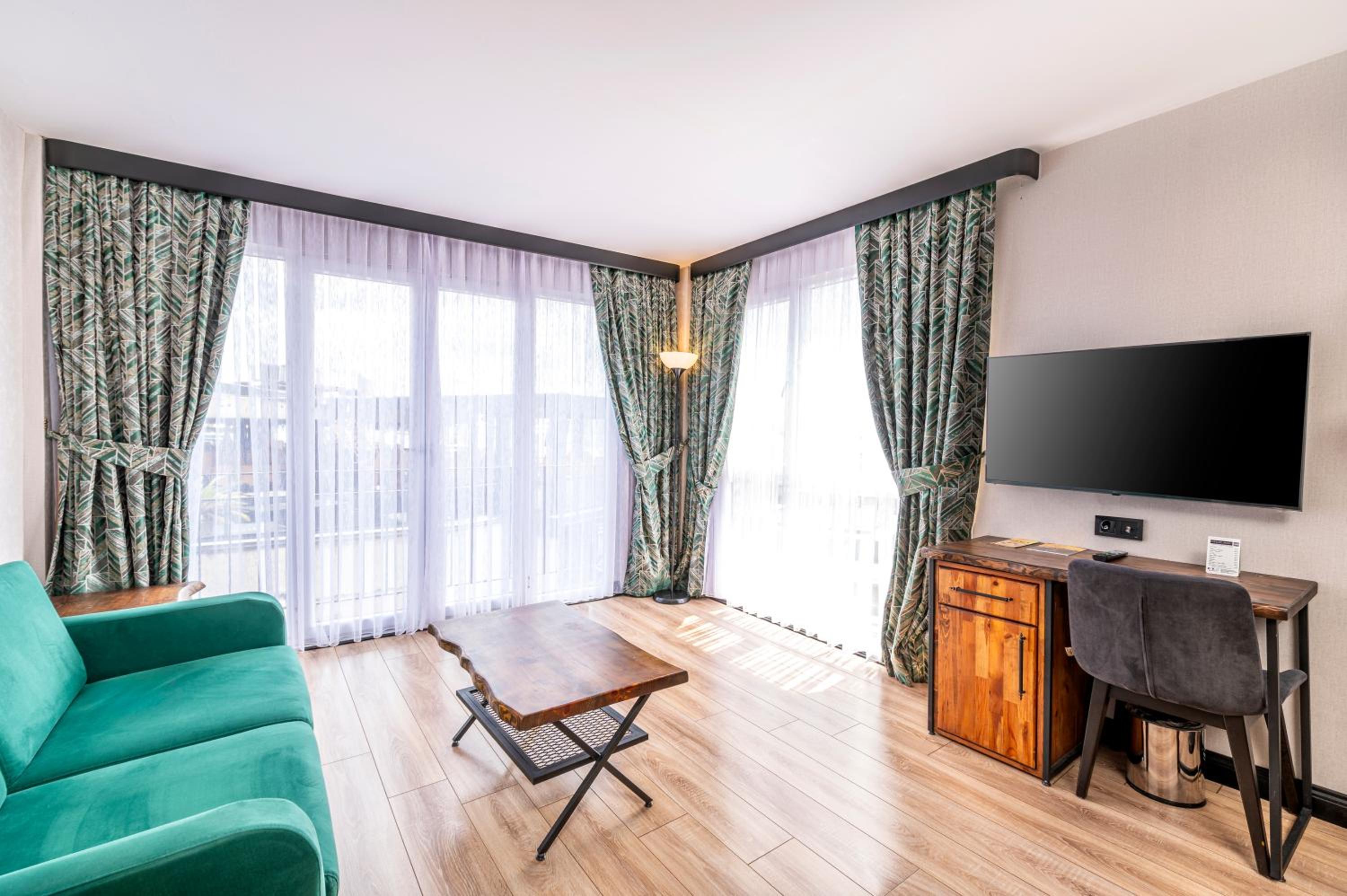 Penthouse Suite with Sea View photo 3