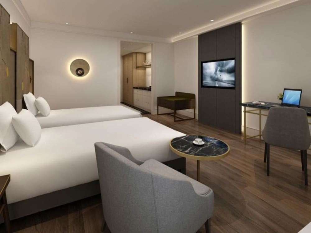 Standard Twin Room, City View photo 3