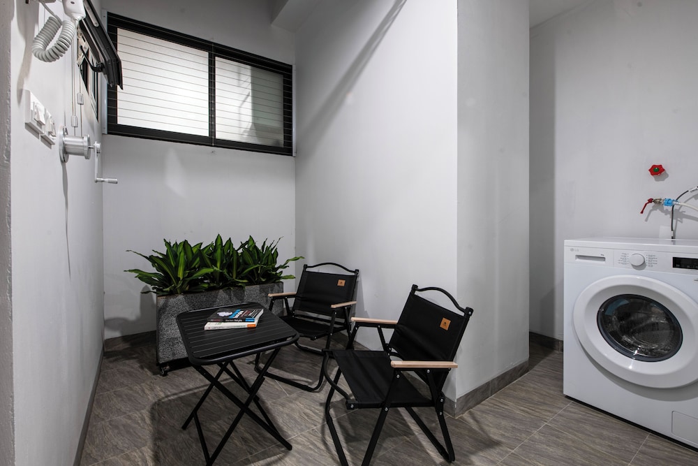 Deluxe Double Room, City View photo 3