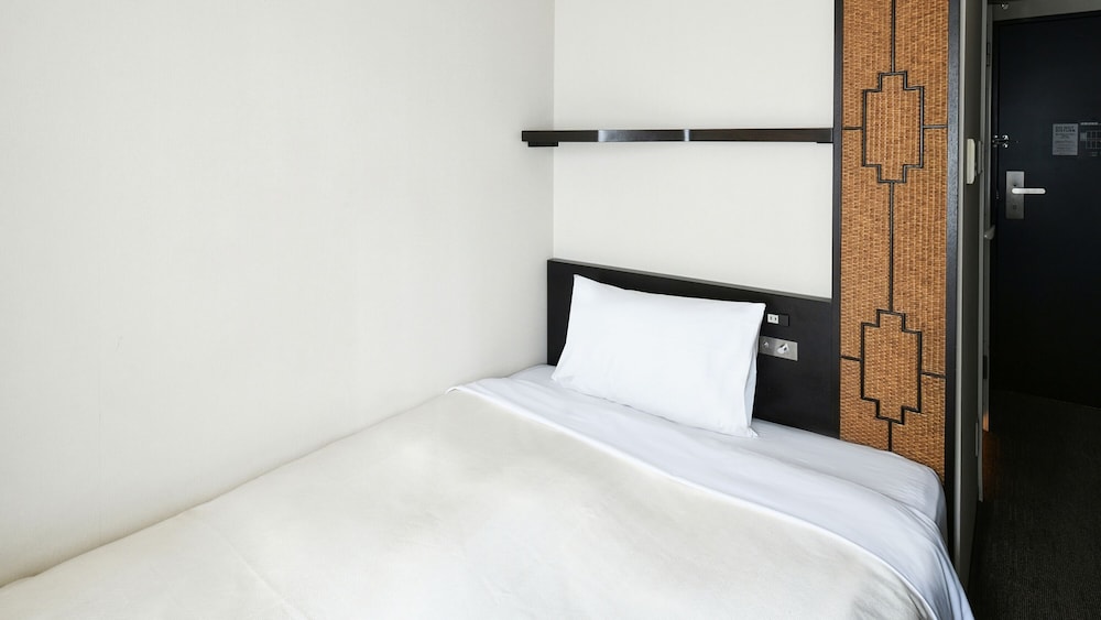 Economy Double Room, Non Smoking - Photo 1