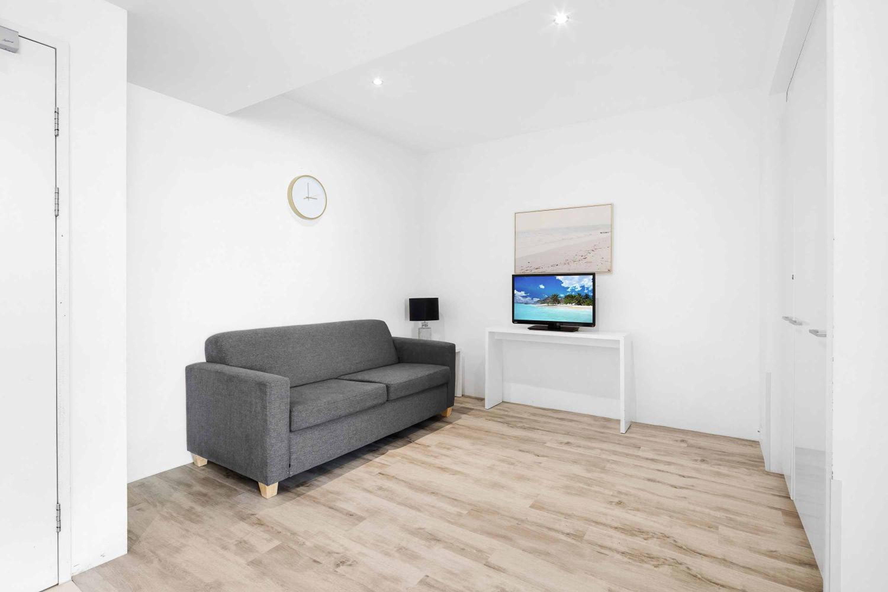 Two-Bedroom, Two-Bathroom Spa Apartment with Study & Ocean View - Level 54