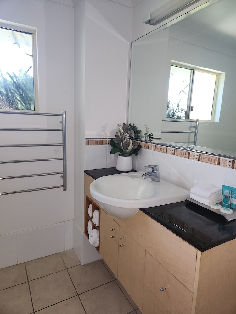 Apartment, 3 Bedrooms, Jetted Tub photo 3