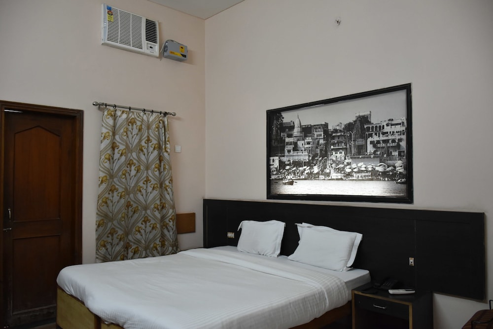 Executive Room - Photo 9