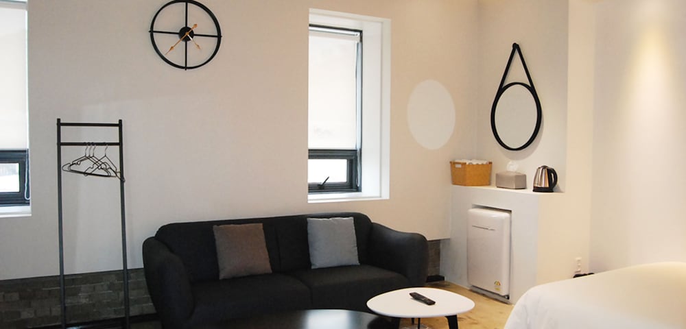 Room, 2 Bedrooms (Zebra) - Photo 5
