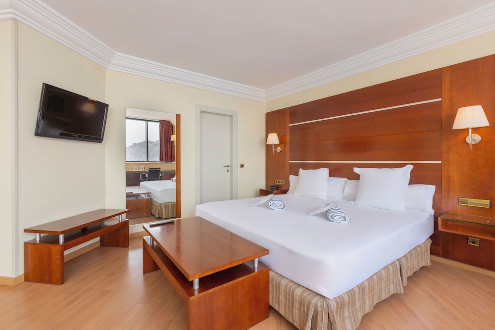 Quadruple Room, Sea View photo 3
