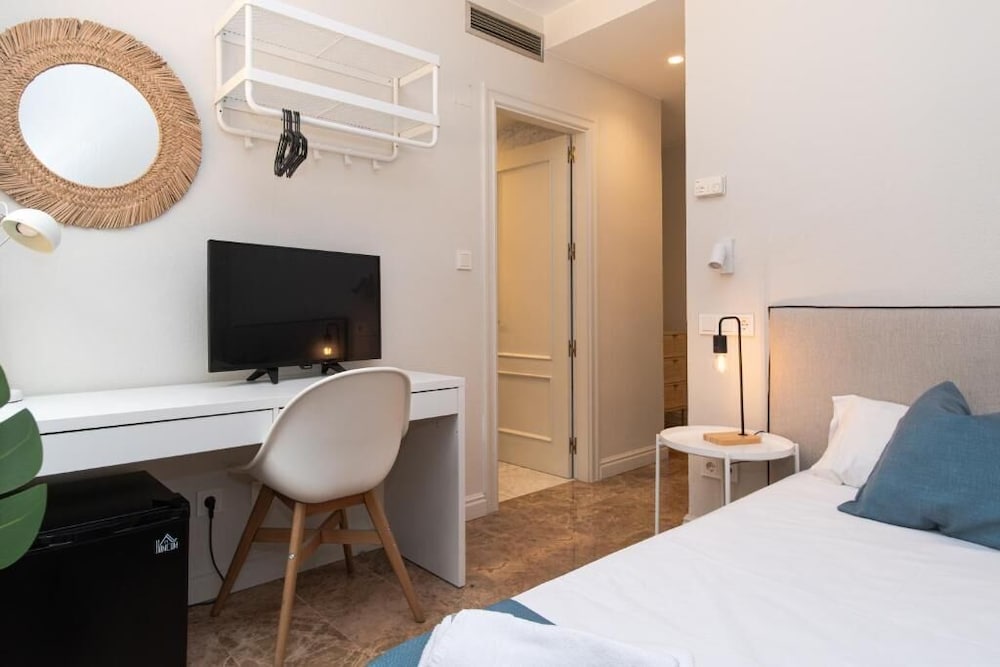 Single Room photo 3