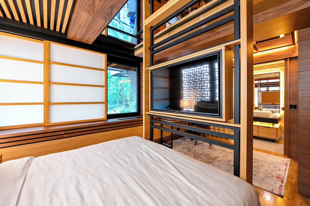 Executive Double Room - Photo 12