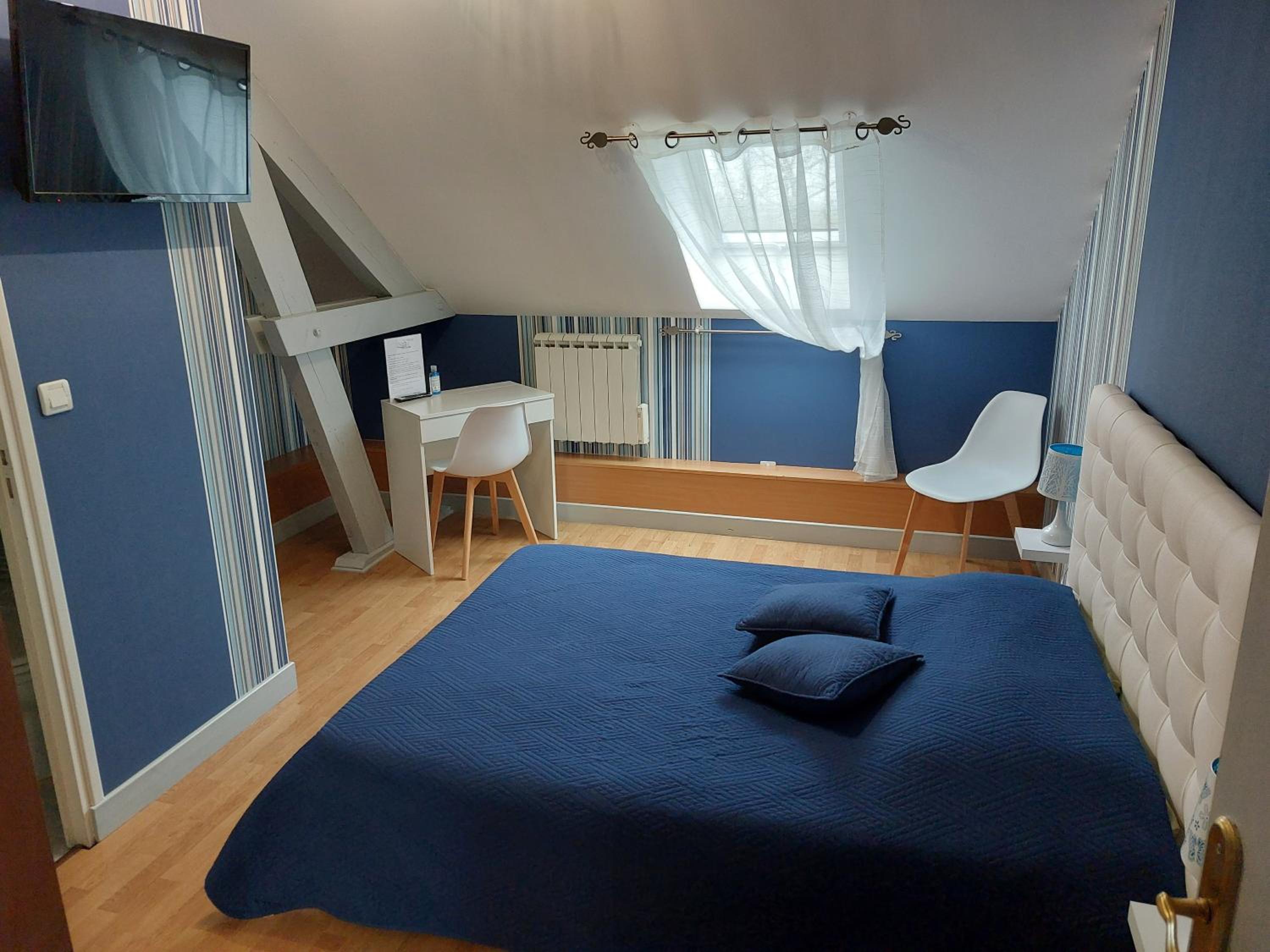 Double Room - Photo 3