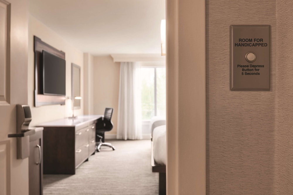 Room, 2 Queen Beds, Accessible photo 2