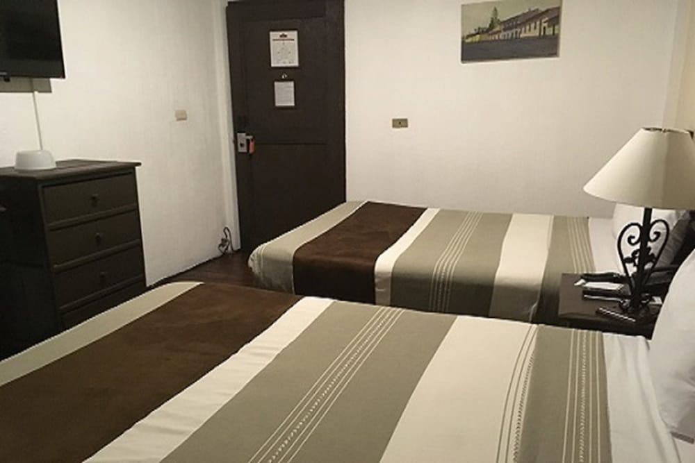 Deluxe Room, 2 Double Beds - Photo 5
