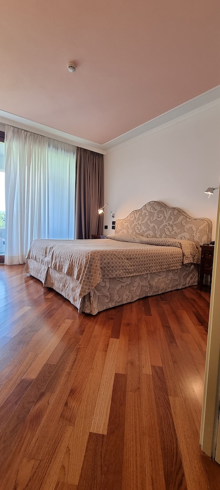Double or Twin Room photo 2