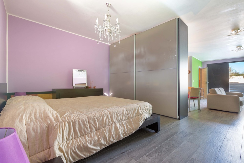 Basic Apartment